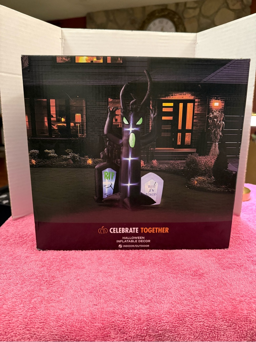 Source Unknown Halloween Inflatable Decor - Black with Green Accents